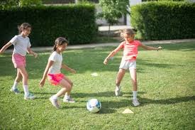 邓卓翔：全队在训练中都非常投入，希望奉献一场精彩的比赛