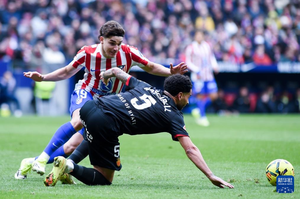 六人得分上双 福建击败吉林